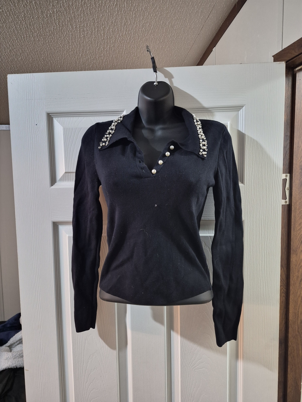 Pearl-Collar Black Long Sleeve Polo Top